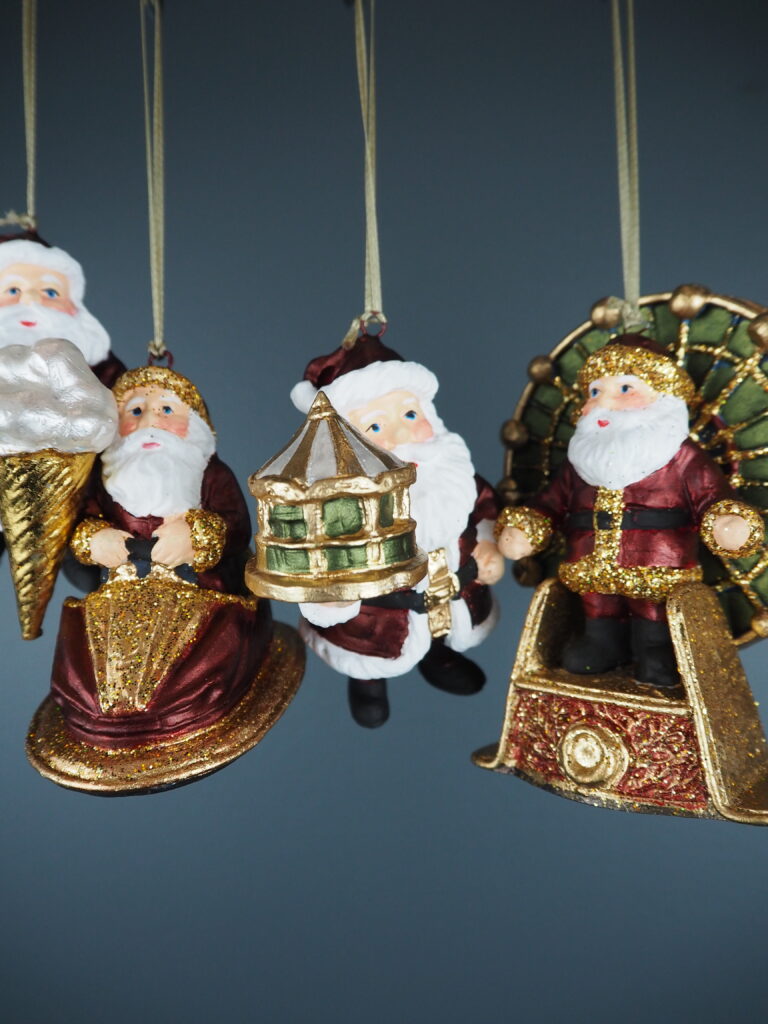 Circus Santa A/5 red/green orn - Image 2