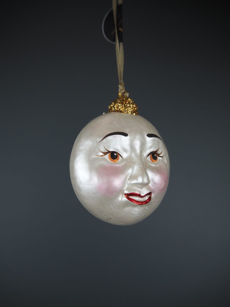 Mini flat face moon in pearl white - Image 2
