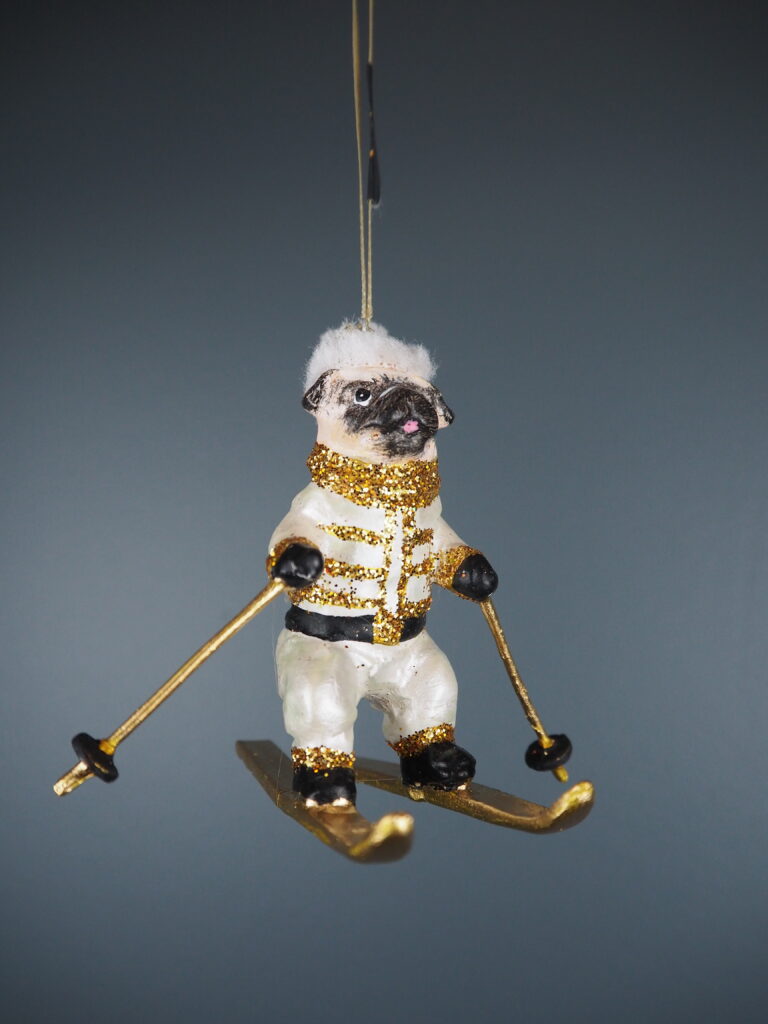 Skiing pug in white/gold orn - Image 3