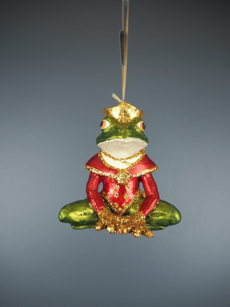 Yoga sitting frog in red - Image 2