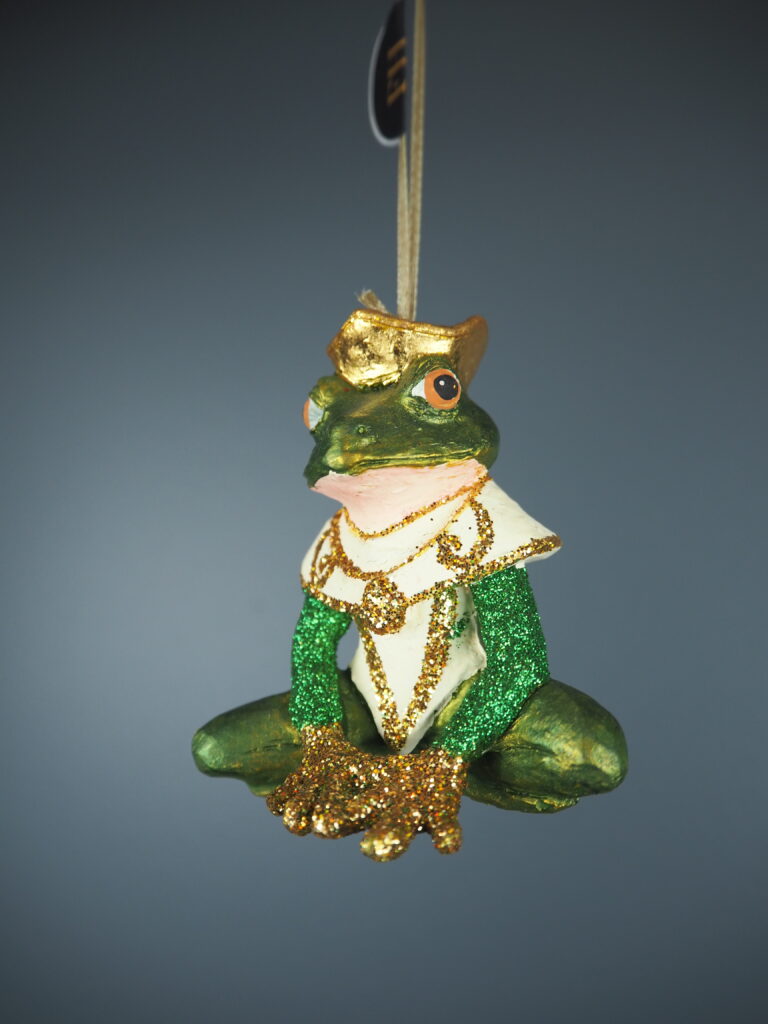 Yoga sitting frog in green - Image 3