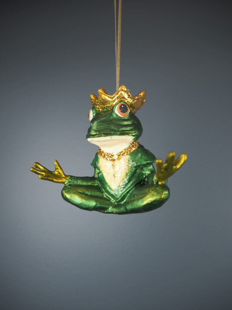 Meditating frog in green - Image 4