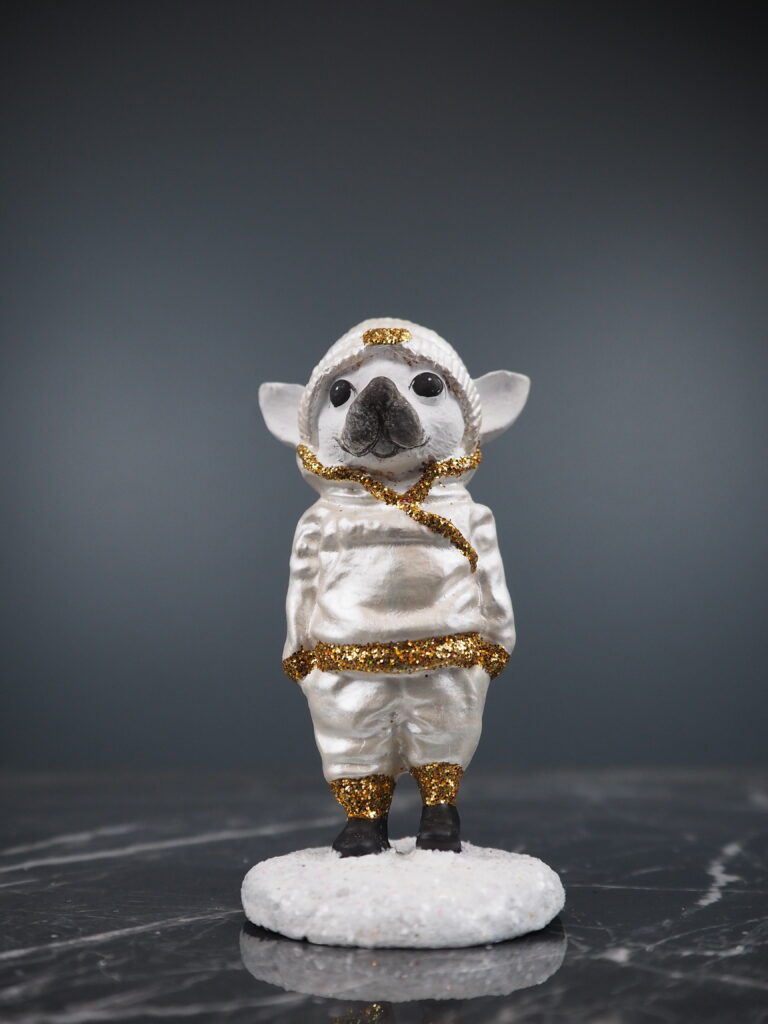 Lucky in closed jacket white stand - Image 5