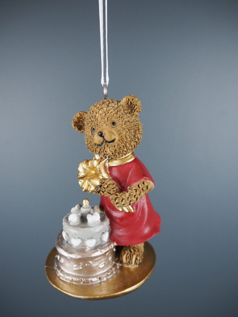 Teddy bear w cake - Image 2