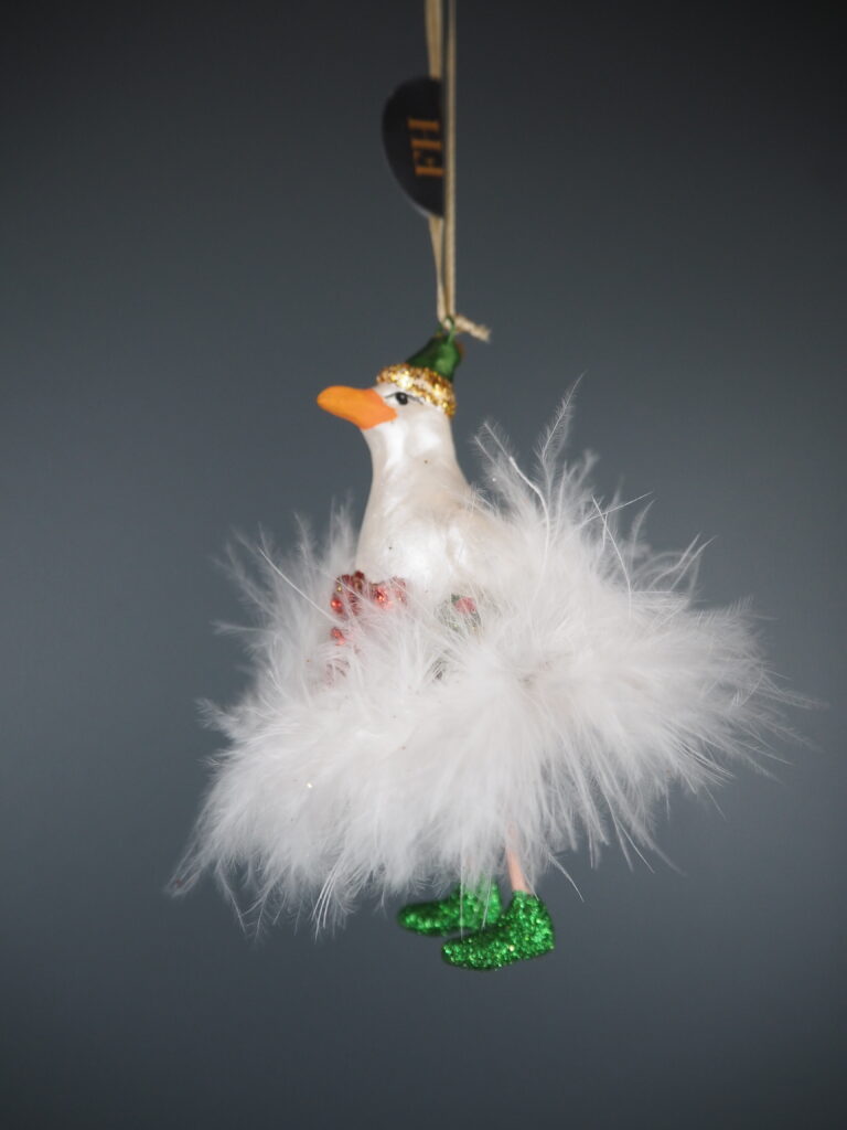 Goose orn in white maribu skirt orn