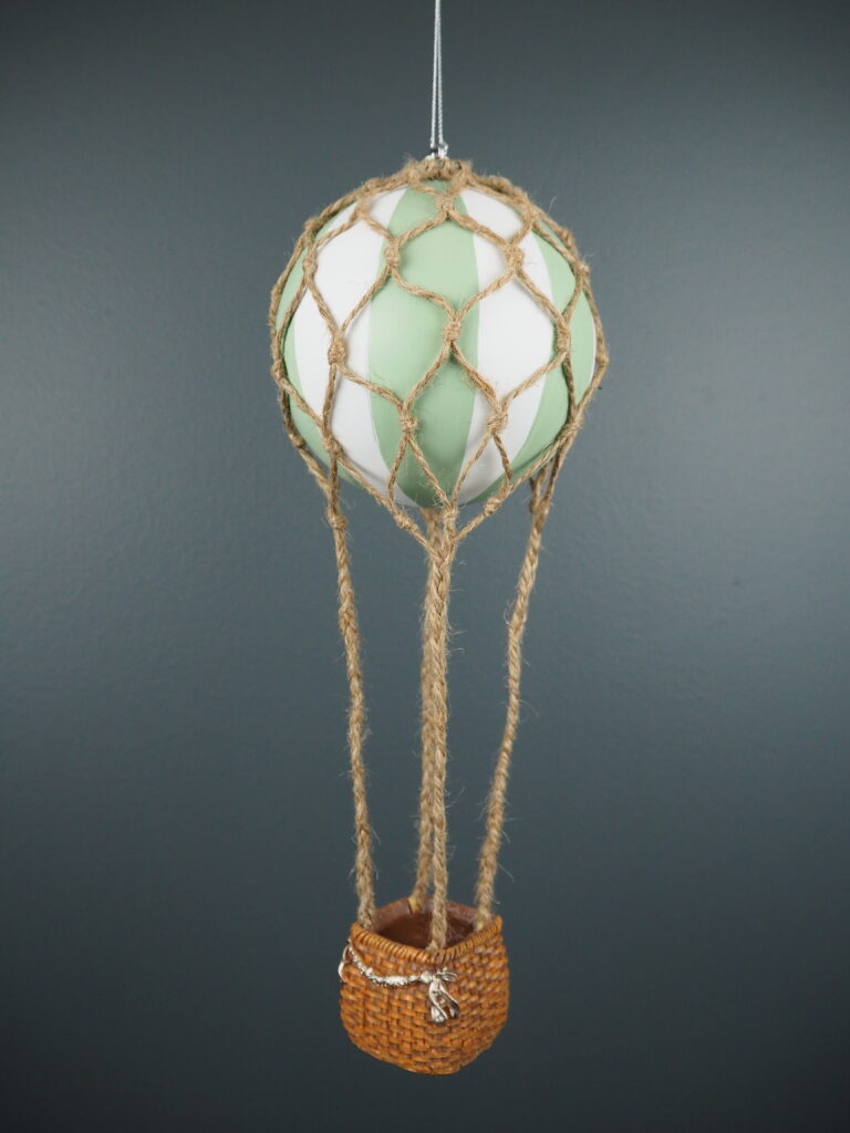 Balloon greenwhite