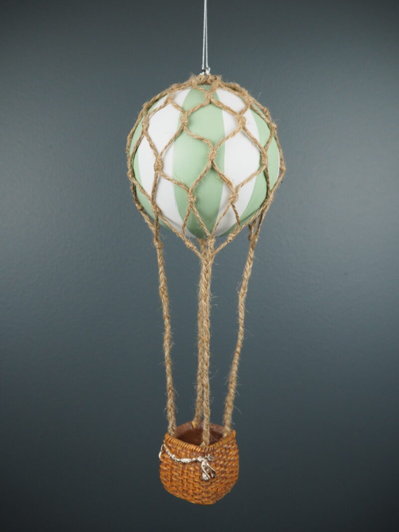 Balloon greenwhite