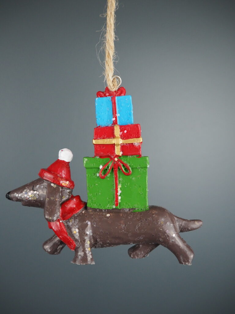 Dog w gifts dark